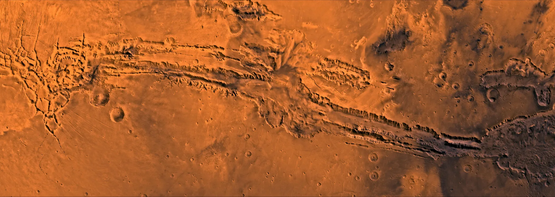 Mars'ın yüzeyi: Olympus Mons, Valles Marineris ve kutup başlıkları