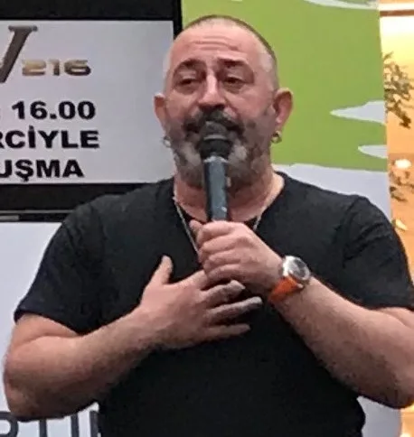 Cem Yılmaz