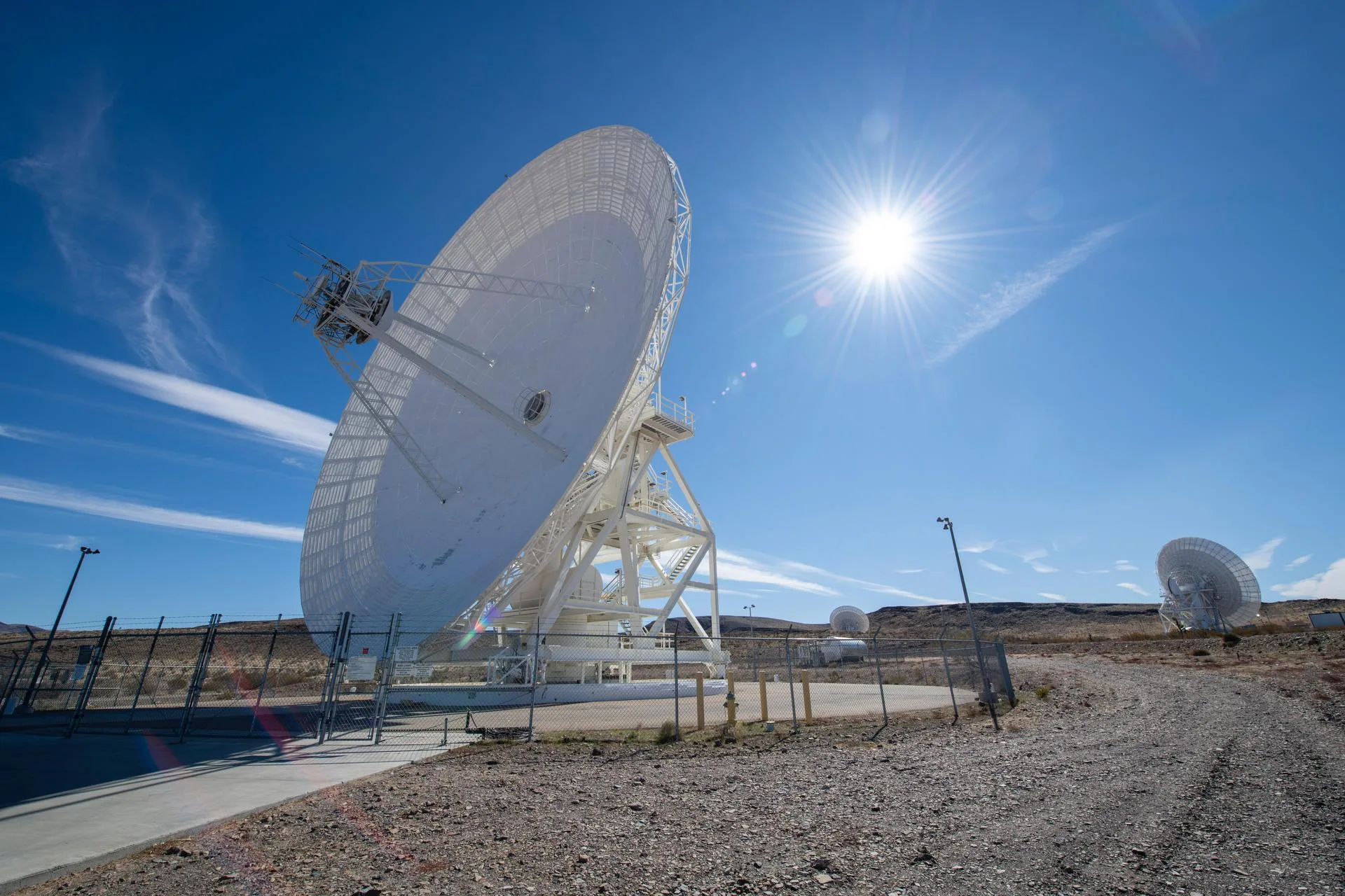 NASA Derin Uzay Ağı'nın Kaliforniya'daki Goldstone kompleksinde anten çanakları (11 Şubat 2020).