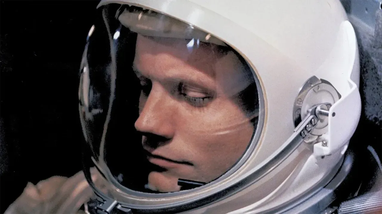 Ay'a ilk ayak basan adamın adı, sesi ve saçı: Neil Armstrong'un mahremiyet savaşları