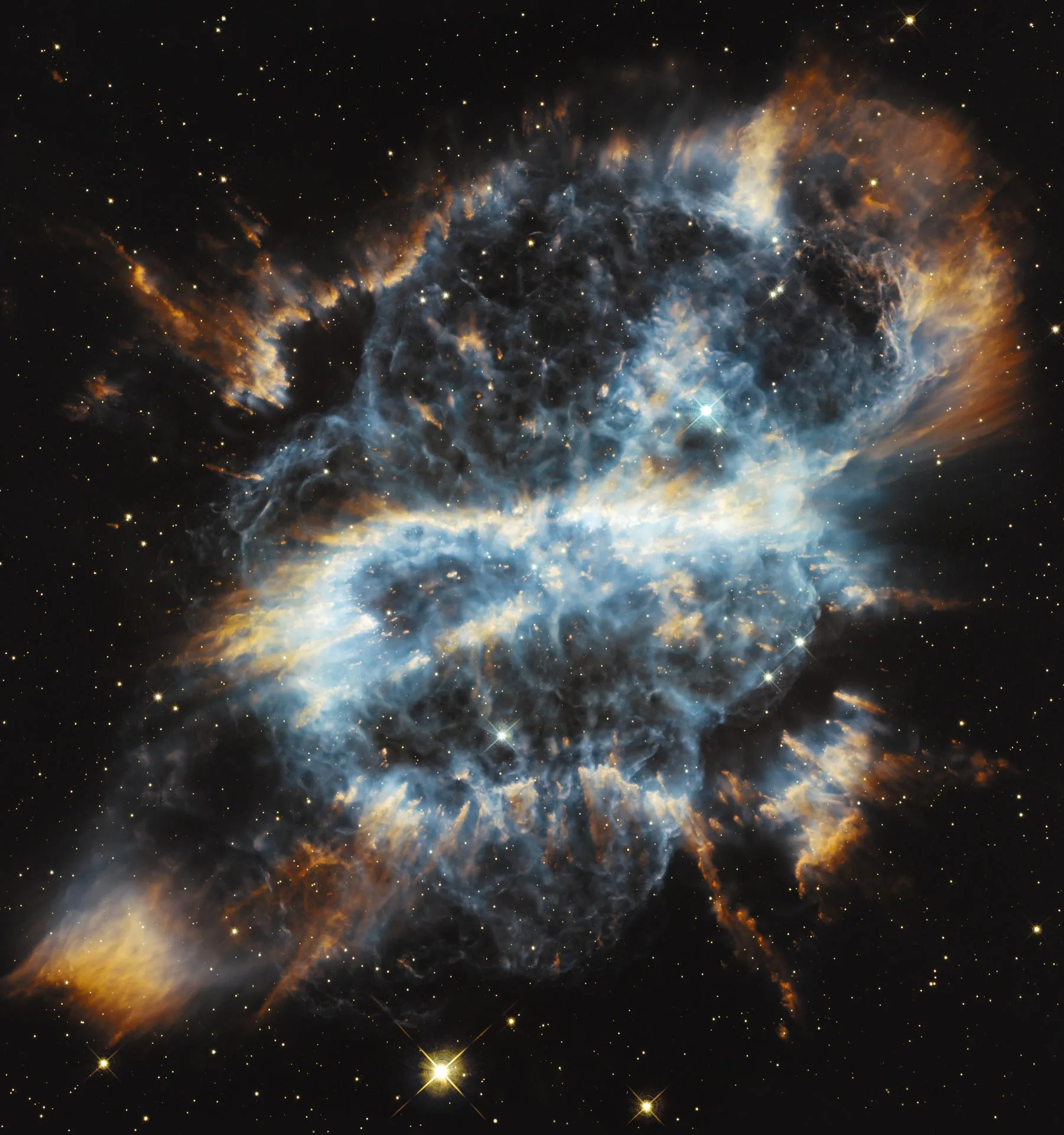 Hubble'ın görüntülediği NGC 5189 gezegenimsi bulutsusu: Güneş benzeri bir yıldız, ömrünün sonunda dış katmanlarını uzaya saçıyor