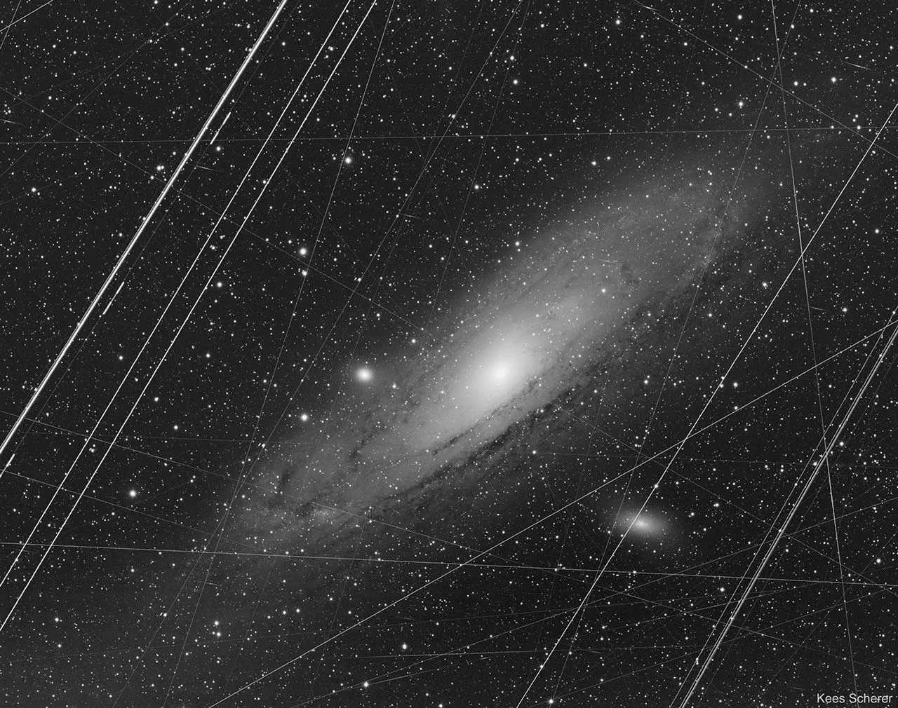 Andromeda'nın işlenmemiş hali: gökyüzü fotoğrafında neler silinir?