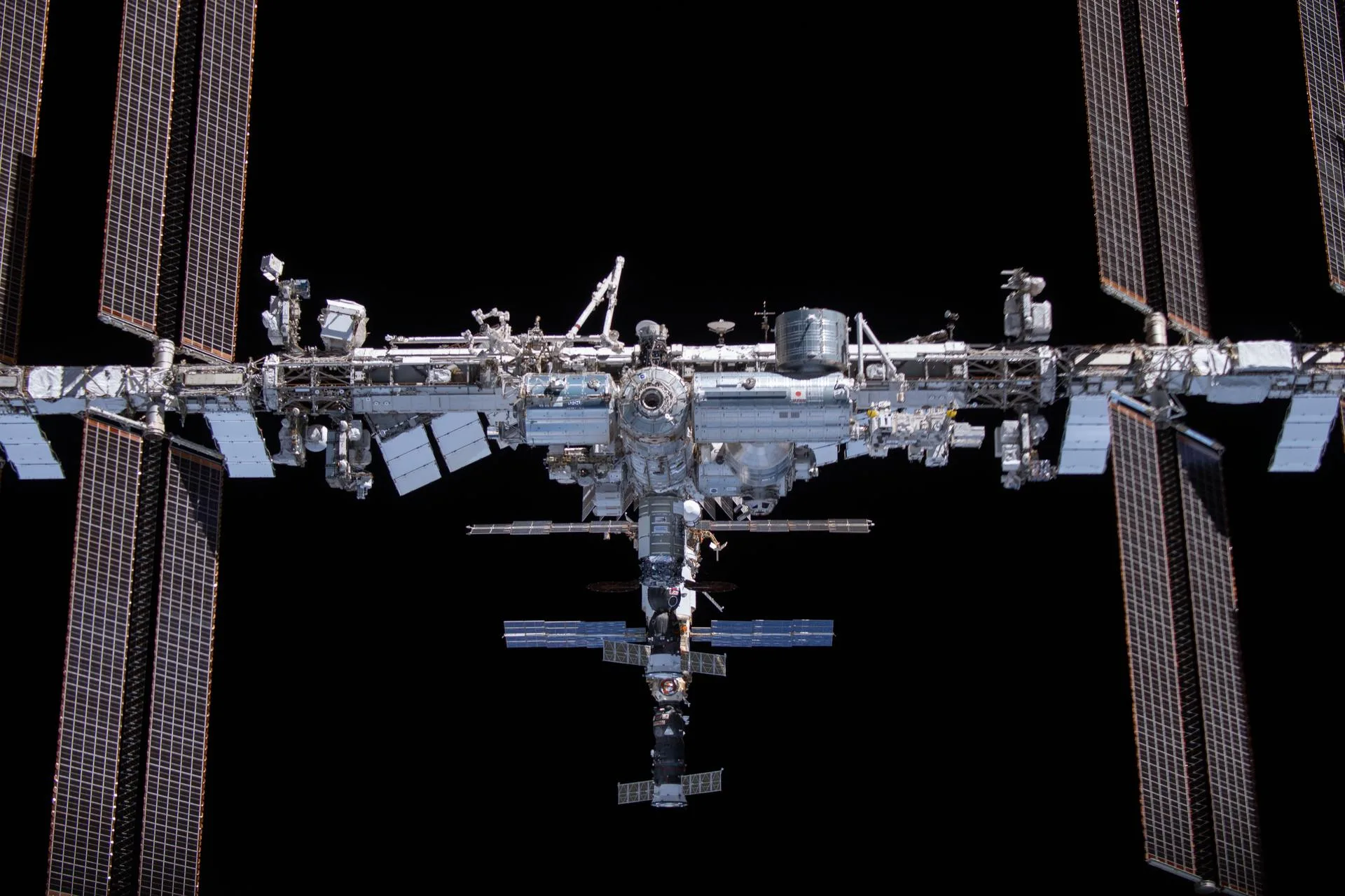 NASA ticari uzay istasyonları için nihai teklif çağrısını yayımladı